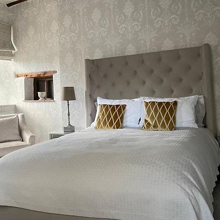 Old Daltongate House Bed and Breakfast Ulverston Exteriör bild