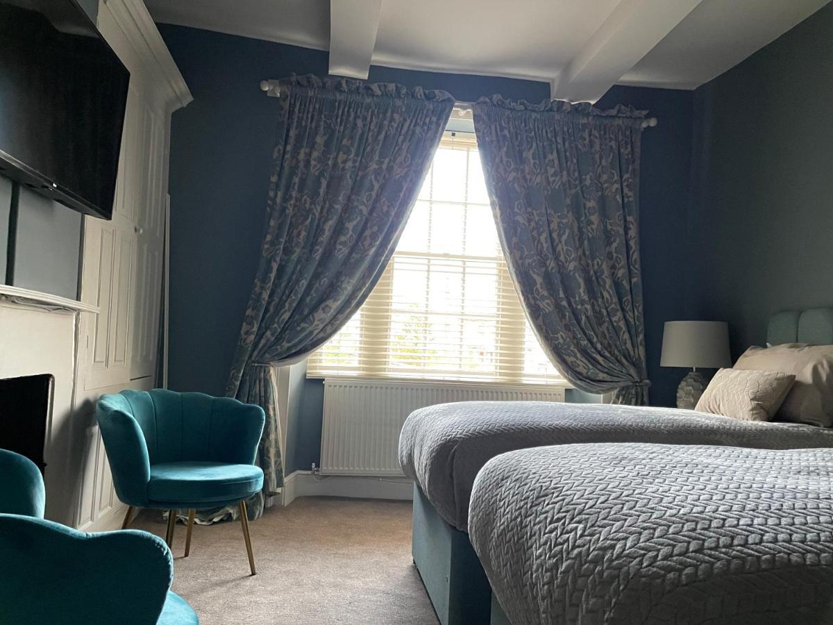 Old Daltongate House Bed and Breakfast Ulverston Exteriör bild